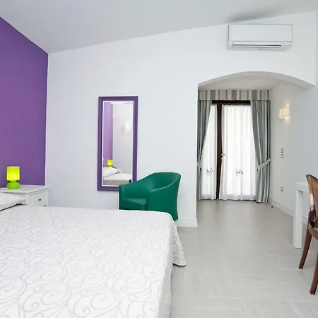 Charming Al Porto Ξενοδοχείο 4*