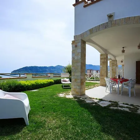 Charming Al Porto 4*